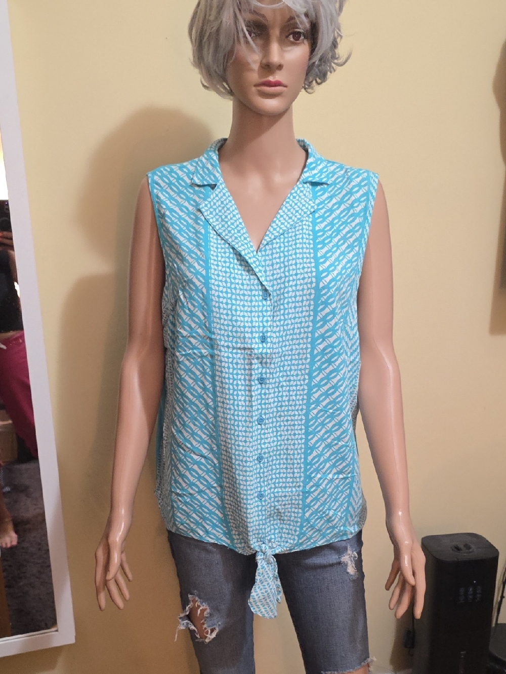 Sleeveless Tie-Front Button-Up Top - Aqua Blue